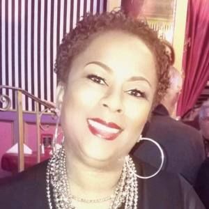 Meet your Posher, Renata